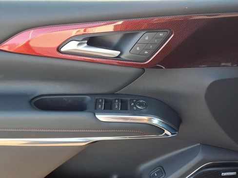 New 2026 Chevrolet Traverse RS image 10