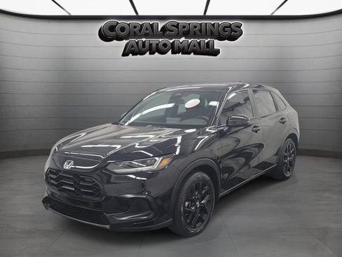 Certified 2025 Honda HR-V Sport image 3