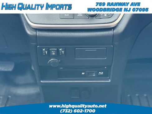 Used 2020 Toyota Sienna Limited Premium AWD/4WD image 34