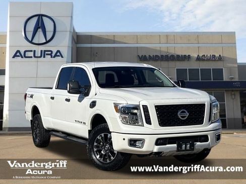 Used 2019 Nissan Titan PRO-4X w/ Pro-4x Convenience Package image 1