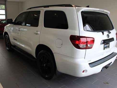 Used 2022 Toyota Sequoia TRD Sport AWD/4WD image 37