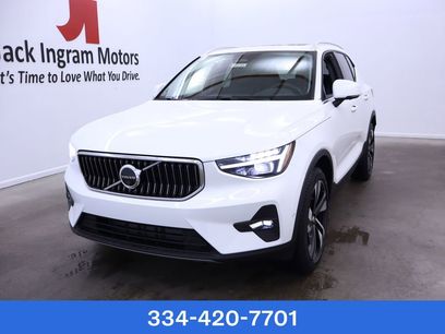 New 2025 Volvo XC40 B5 Ultra w/ Protection Package