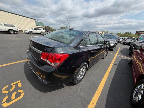 Used 2016 Chevrolet Cruze LT image 7