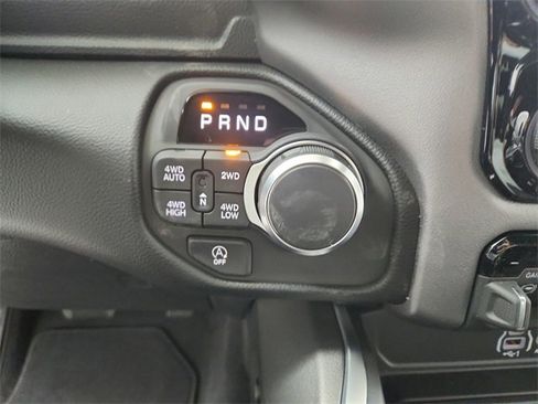 New 2026 RAM 1500 4x4 Crew Cab image 25