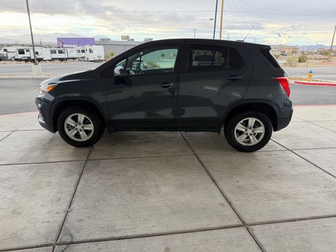 Used 2021 Chevrolet Trax LS w/ Tint and Cruise Package image 4