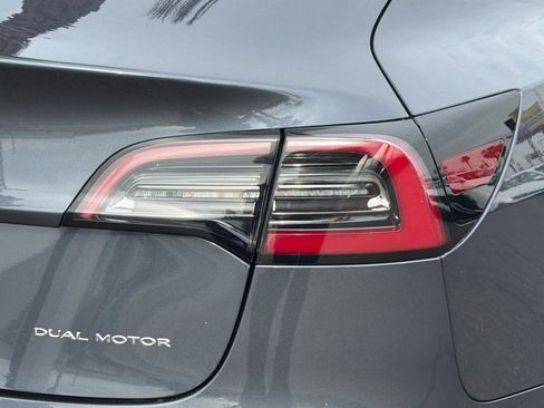 Used 2022 Tesla Model 3 Long Range image 12