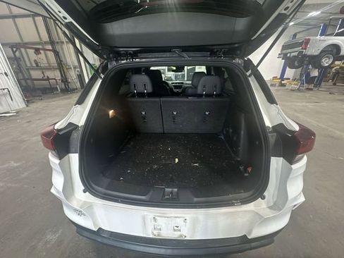 Used 2022 Chevrolet TrailBlazer RS AWD/4WD image 26