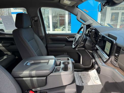 Used 2023 Chevrolet Silverado 1500 LT image 40