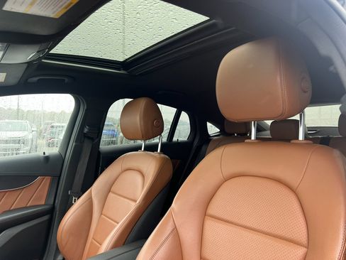 Used 2022 Mercedes-Benz GLC 300 4MATIC Coupe image 20