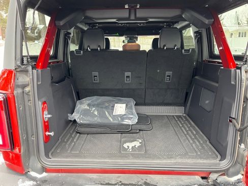 Used 2023 Ford Bronco Outer Banks image 9