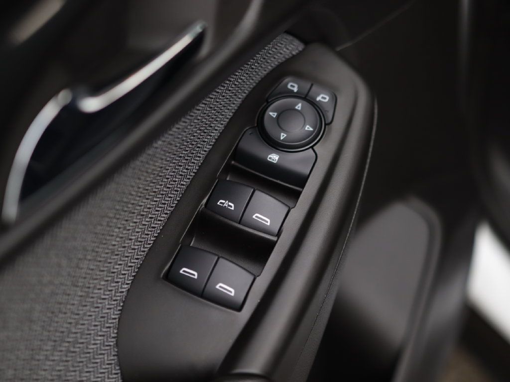 Used 2026 Chevrolet TrailBlazer LT w/ LT Cold Weather Package FWD image 22