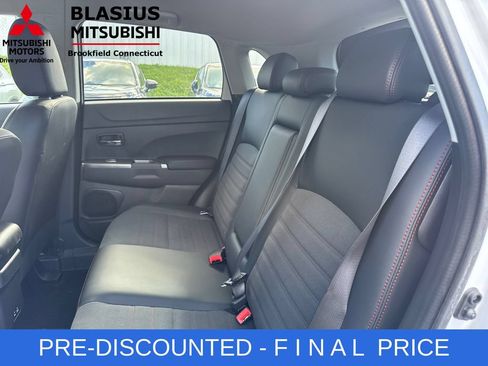 Used 2025 Mitsubishi Outlander Sport SE AWD/4WD image 22