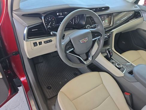 Used 2021 Cadillac XT6 Premium Luxury image 10
