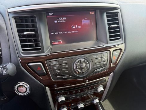 Used 2015 Nissan Pathfinder SL w/ SL Premium Package FWD image 18