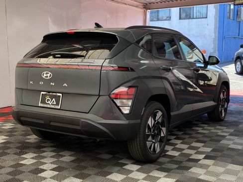 Used 2025 Hyundai Kona SEL FWD image 6