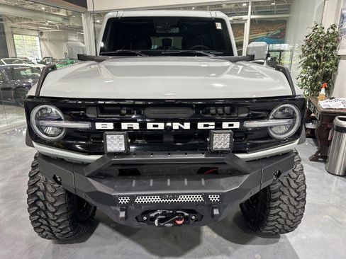 Used 2022 Ford Bronco Outer Banks w/ Sasquatch Package AWD/4WD image 25
