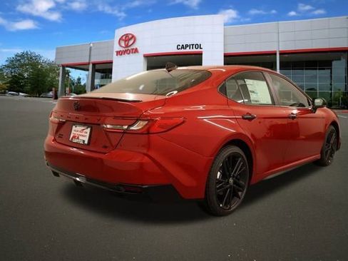 New 2026 Toyota Camry Hybrid image 2