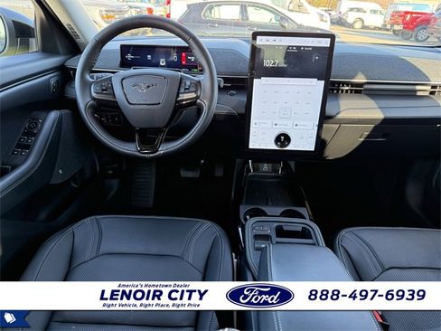 Used 2025 Ford Mustang Mach-E Premium image 12