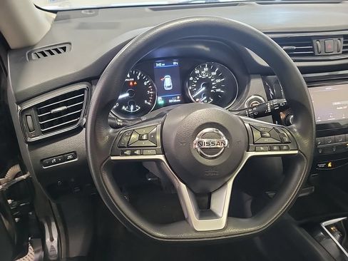 Used 2020 Nissan Rogue SV AWD/4WD image 7