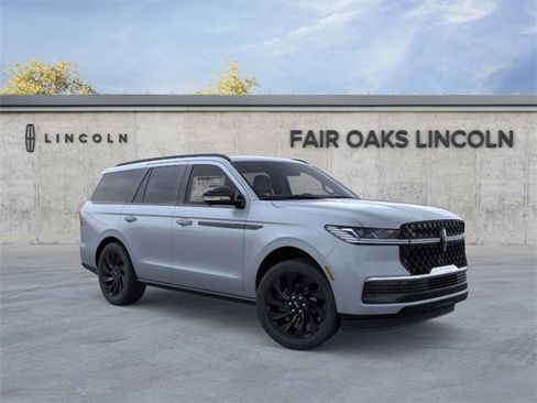 New 2025 Lincoln Navigator Reserve w/ Jet Appearance Package image 7