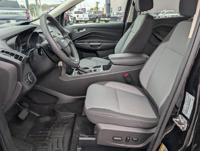 Used 2017 Ford Escape SE FWD image 15