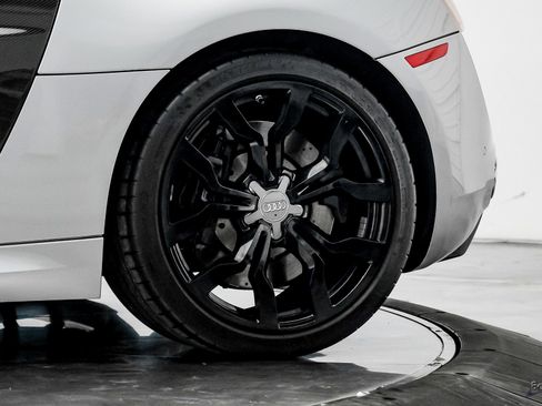 Used 2010 Audi R8 V10 image 93