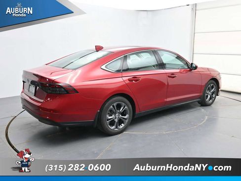 Used 2023 Honda Accord EX image 13