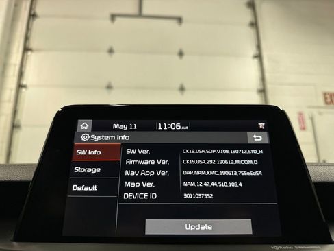 Used 2020 Kia Stinger GT1 AWD/4WD image 31