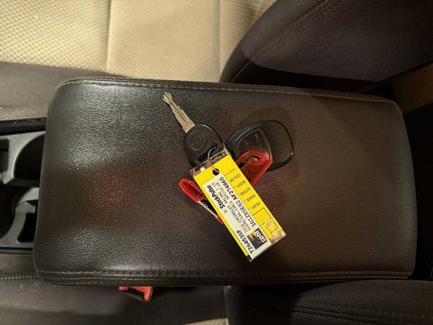 Used 2010 Chevrolet Malibu LS image 29