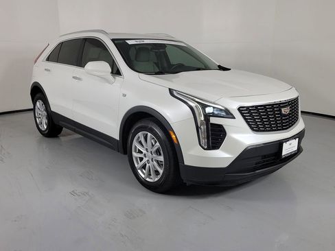 Used 2023 Cadillac XT4 Luxury image 1