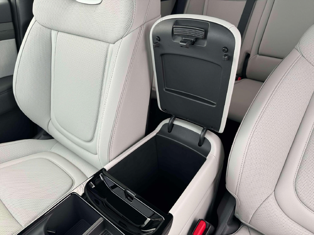 New 2026 Hyundai Tucson Limited AWD/4WD image 18