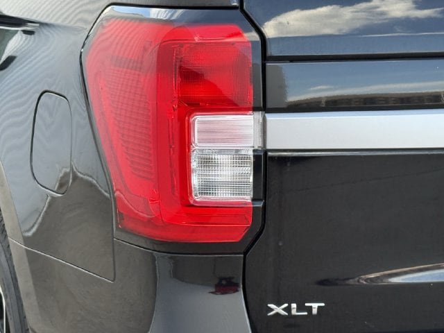Used 2024 Ford Expedition XLT RWD image 6