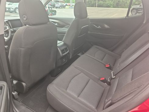 Used 2023 GMC Terrain SLE w/ Driver Convenience Package AWD/4WD image 11