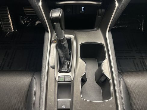 Used 2018 Honda Accord Sport image 21