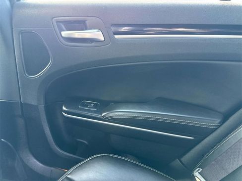 Used 2023 Chrysler 300 S image 10