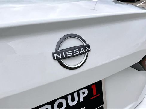 Used 2024 Nissan Altima 2.5 SR image 31