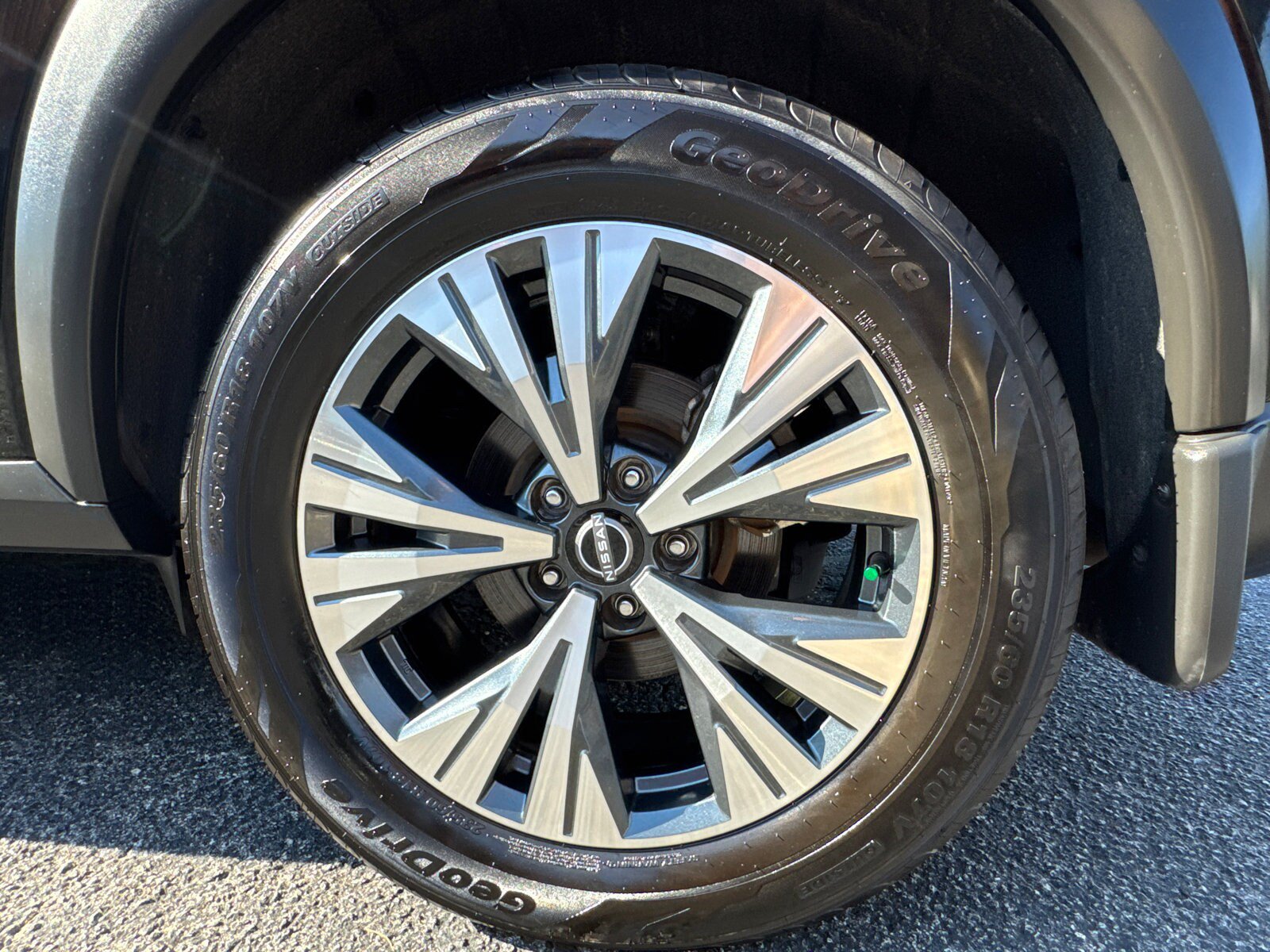 Used 2022 Nissan Rogue SV FWD image 21