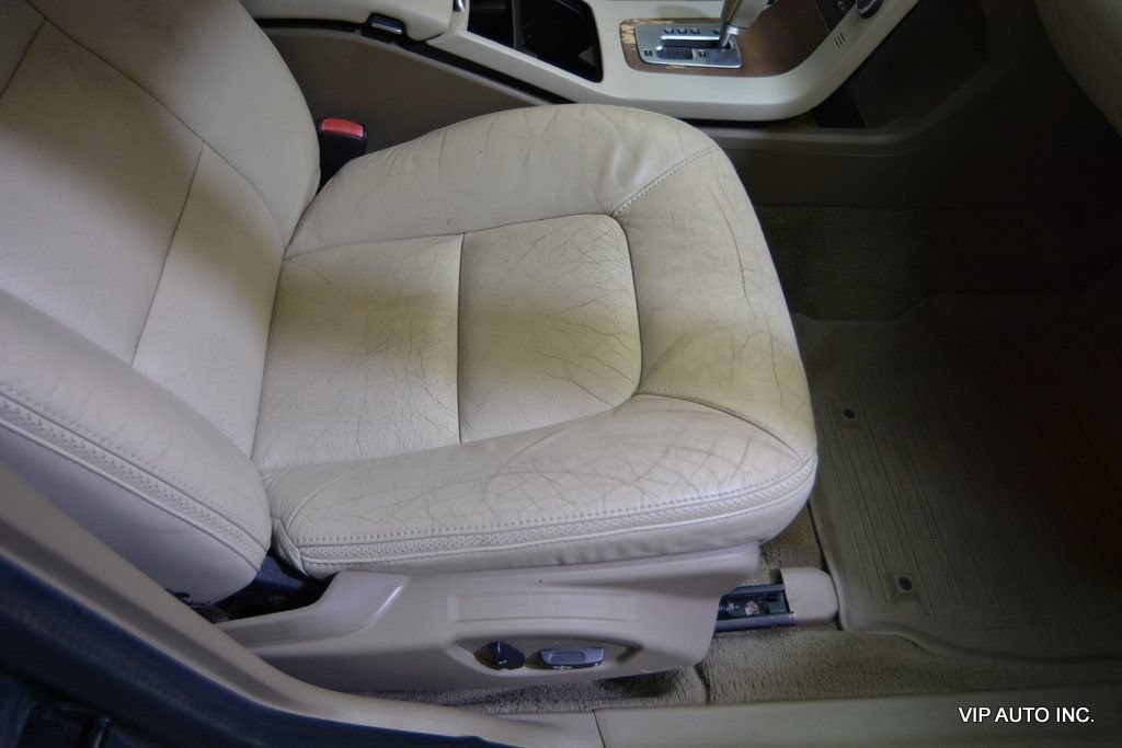 Used 2010 Volvo XC70 3.2 AWD/4WD image 18