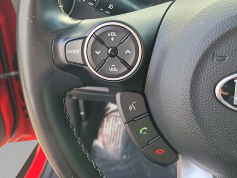Used 2019 Kia Soul + w/ Audio Package image 28