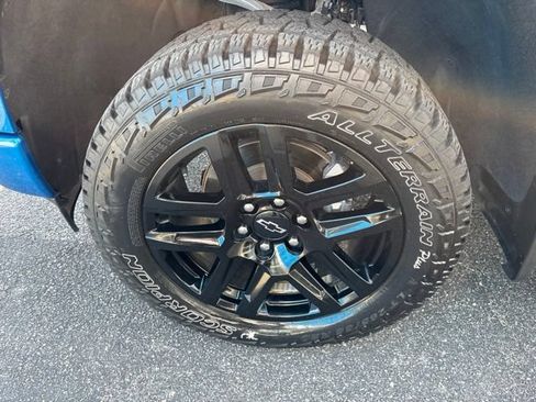 Used 2023 Chevrolet Silverado 1500 Custom w/ LPO, Dark Essentials Package AWD/4WD image 14