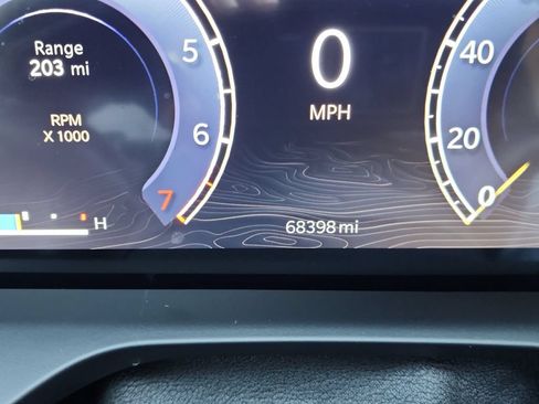 Used 2023 Jeep Grand Cherokee L Laredo RWD image 15