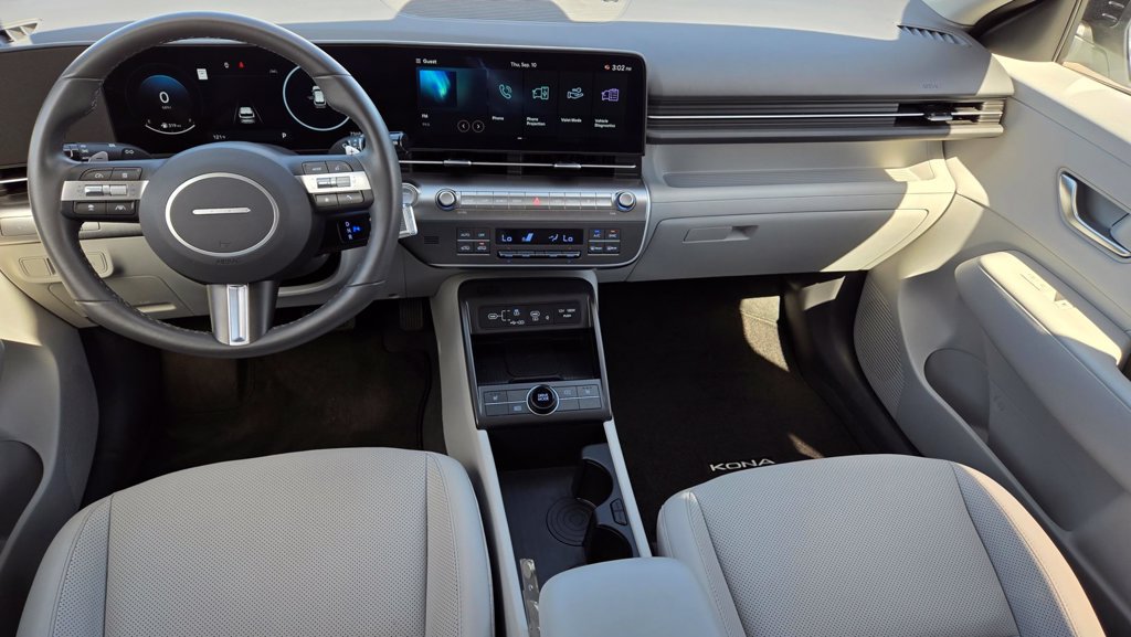 Used 2026 Hyundai Kona SEL Premium FWD image 12
