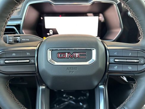 New 2025 GMC Canyon AT4 w/ Nightfall Edition image 21