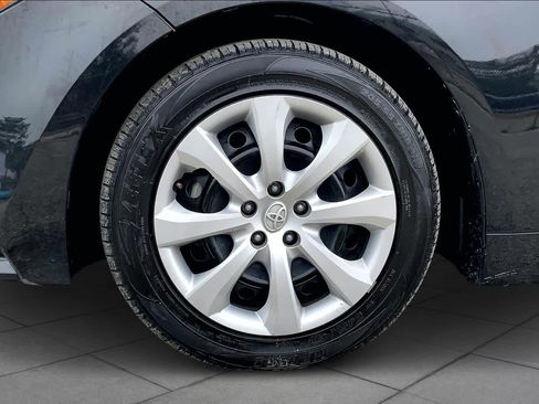 Used 2023 Toyota Corolla LE image 11