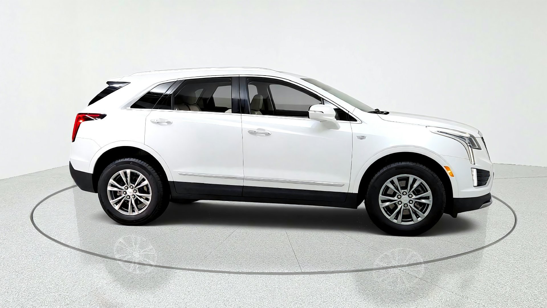 Used 2023 Cadillac XT5 Premium Luxury FWD image 6