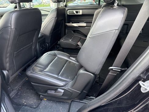 Used 2023 Ford Explorer XLT w/ Equipment Group 202A image 17
