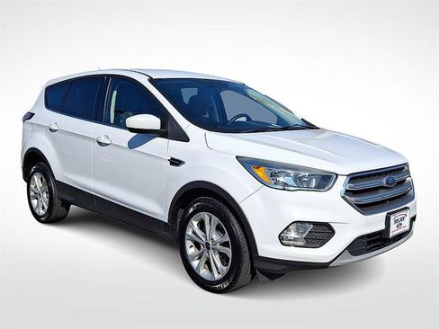 Certified 2017 Ford Escape SE w/ SE Cold Weather Package AWD/4WD image 1