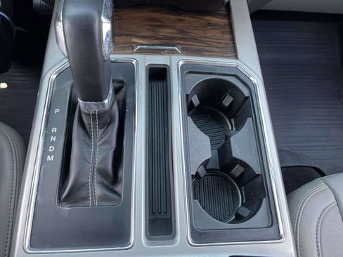 Used 2019 Ford F150 Lariat RWD image 25