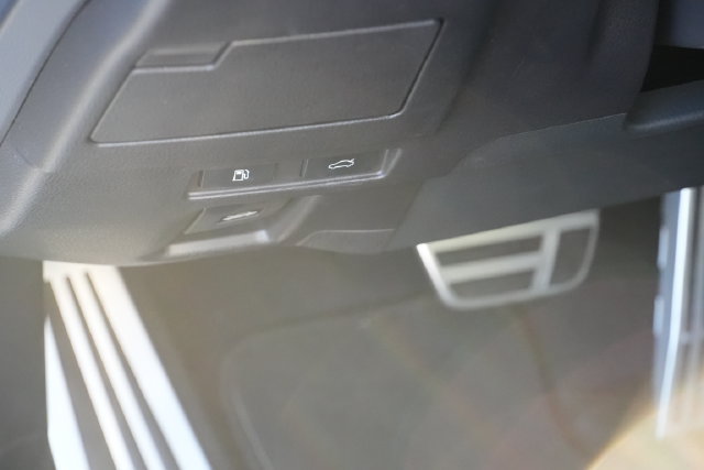 Used 2024 Lexus ES 350 F Sport w/ Accessory Package (Z2) FWD image 27