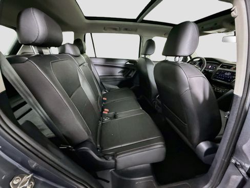 Used 2019 Volkswagen Tiguan SE FWD image 27